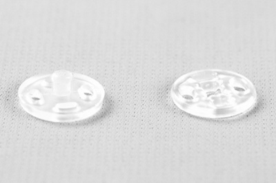 Кнопки пришивные пластиковые 11,5 мм, блистер 24шт, цв.-прозрачные - купить в Петрозаводске. Цена: 59.44 руб.